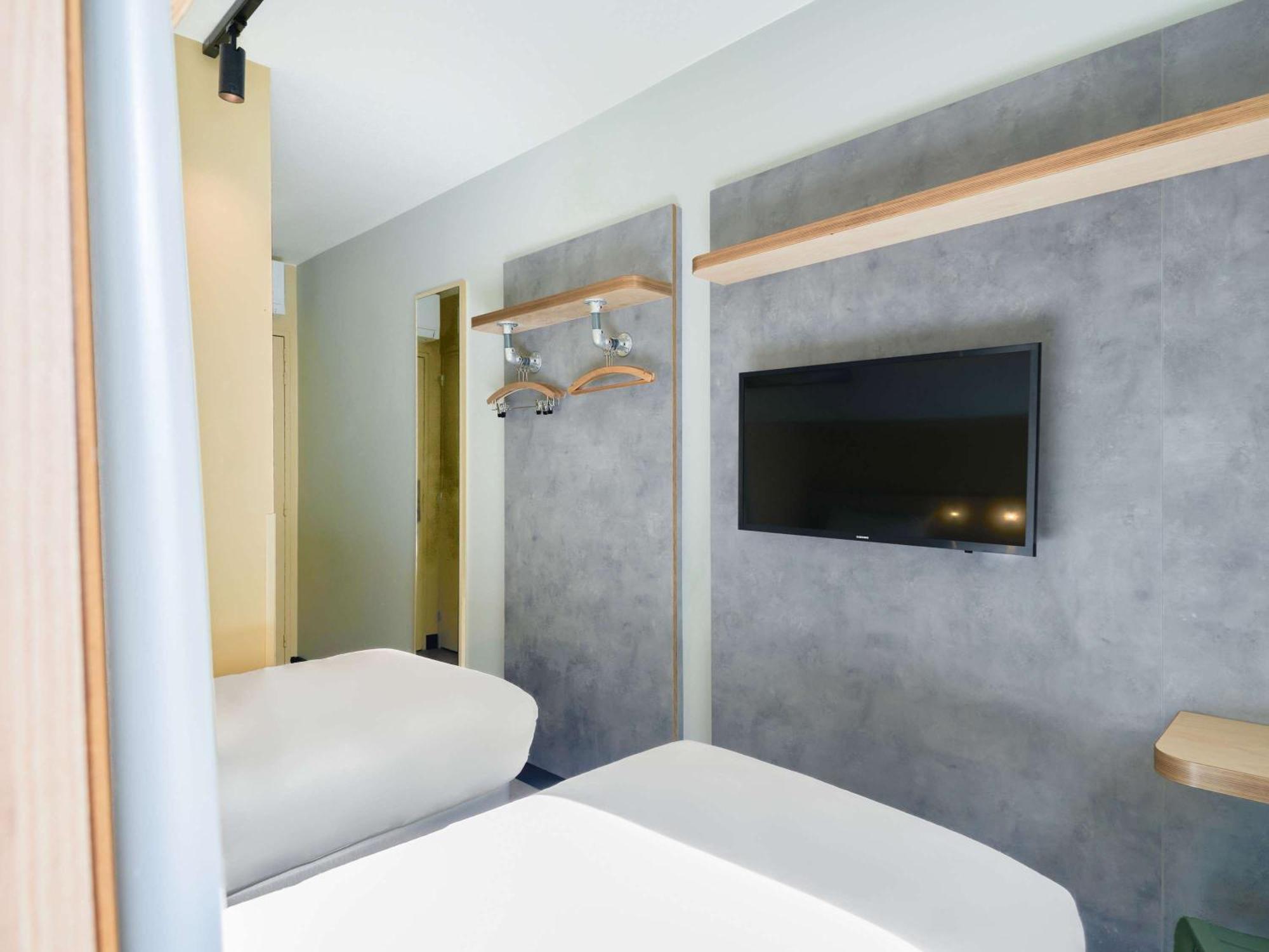 Ibis Budget Saint-Maurice Exterior foto